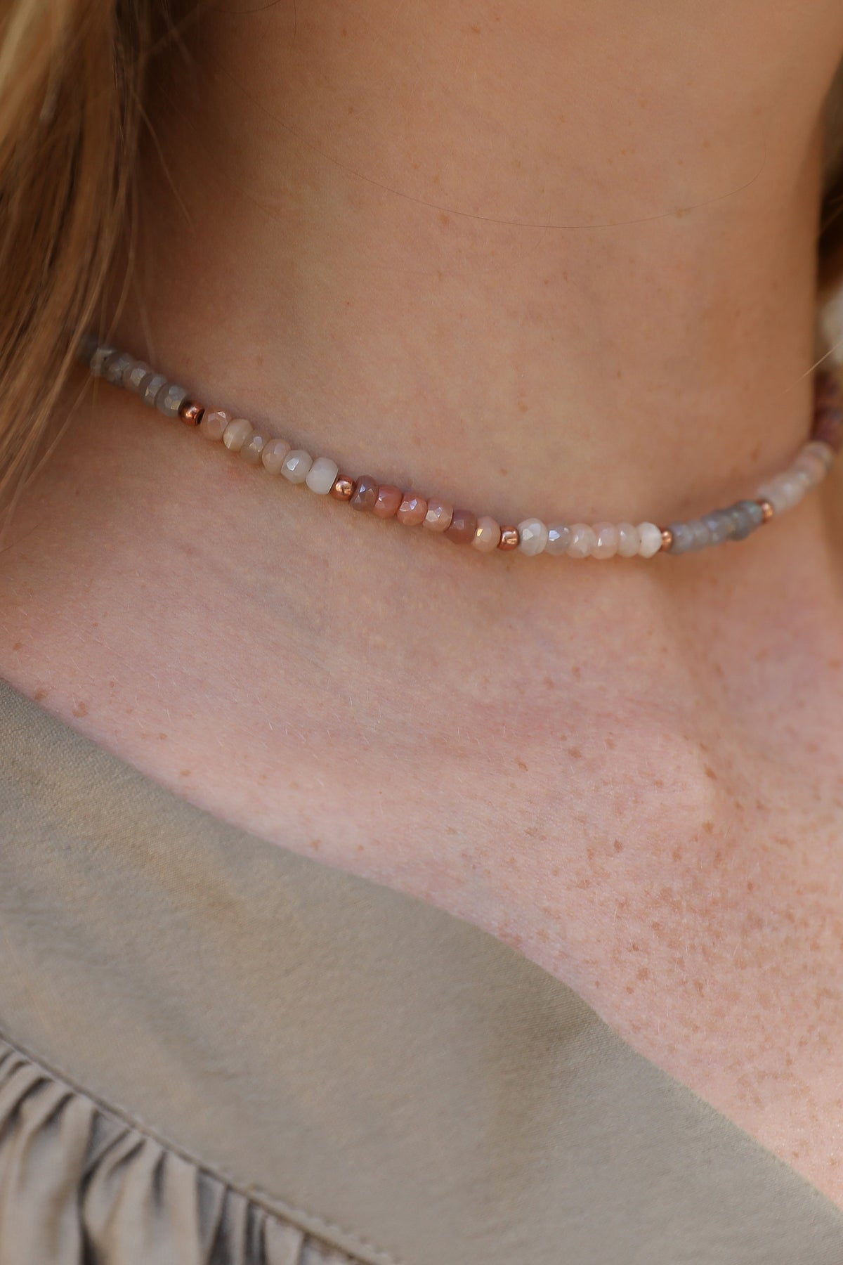 Moon Choker Altın Kolye