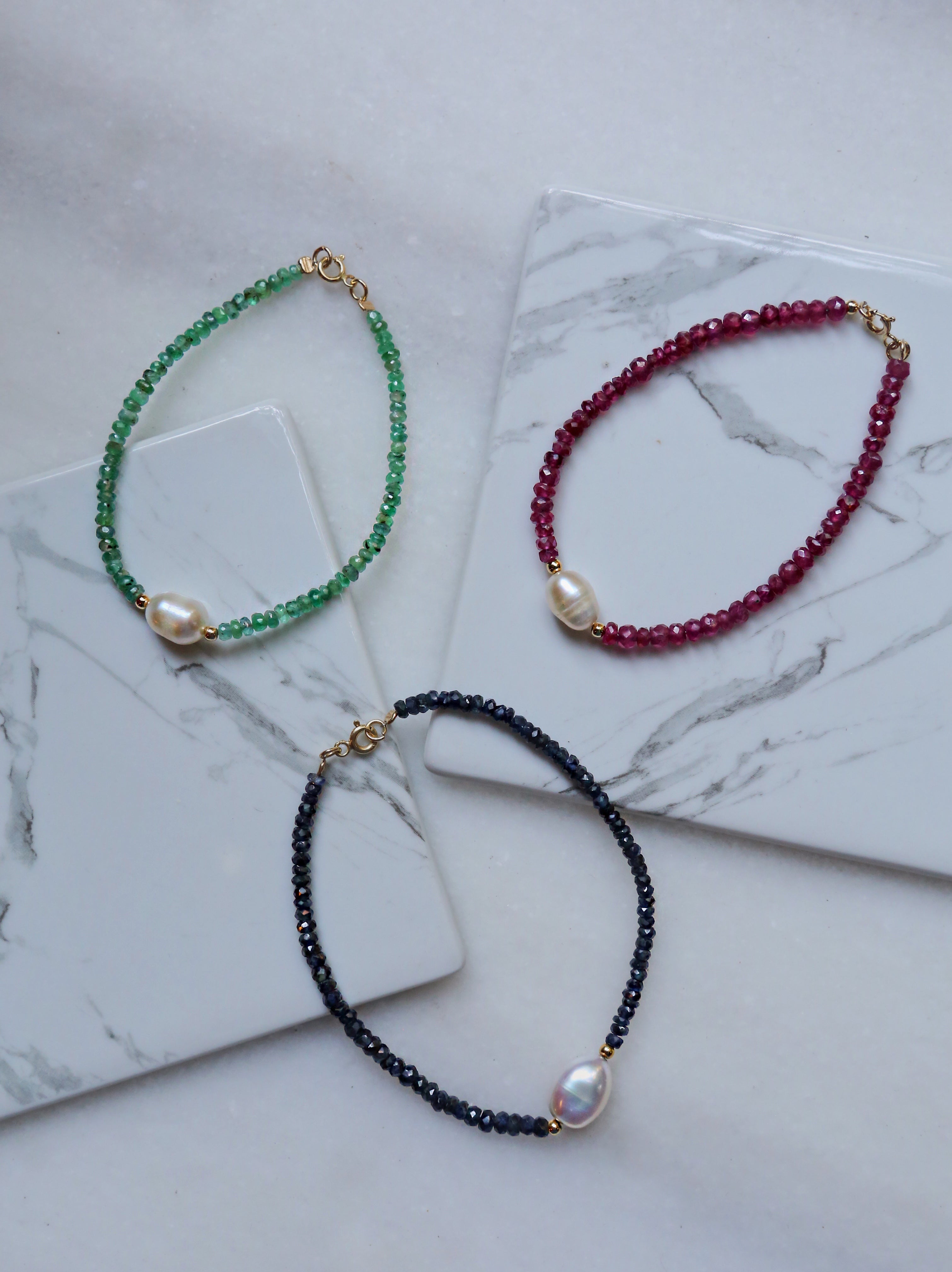 Ocean Love İnci Safir Taşlı Altın Bileklik