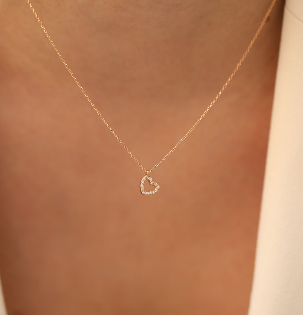 Silent Love Pırlanta Kalp Kolye